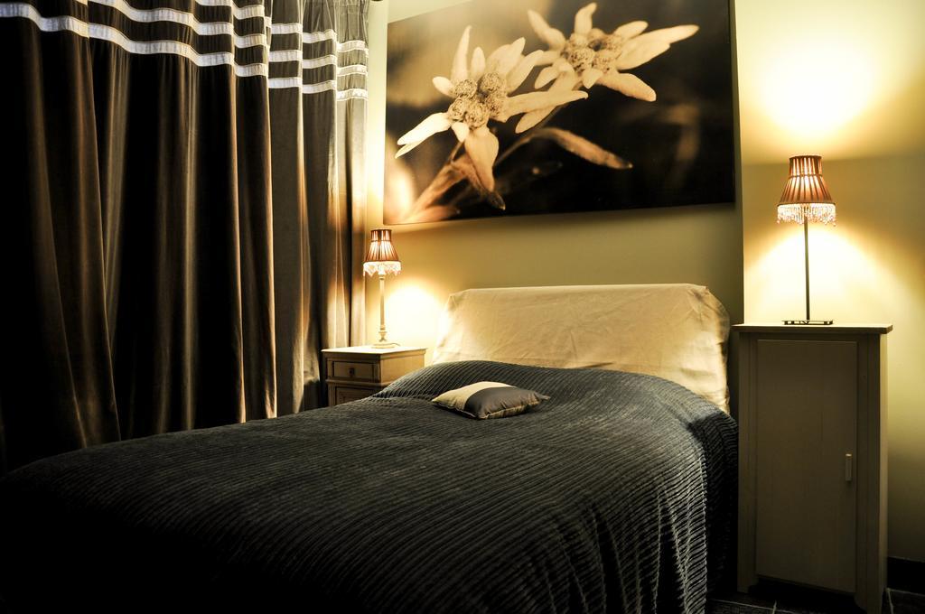 Maison D'Ide Bouillon Room photo